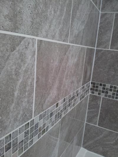 Brick Bond Pattern Bathroom Tiling and Mosaic Border. Boldre, Lymington.