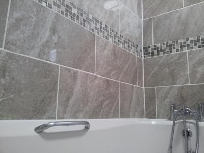 Brick Bond Pattern Bathroom Tiling and Mosaic Border. Boldre, Lymington.